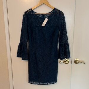 BB Dakota Navy Lace Long Sleeve Dress Size 8 NWT